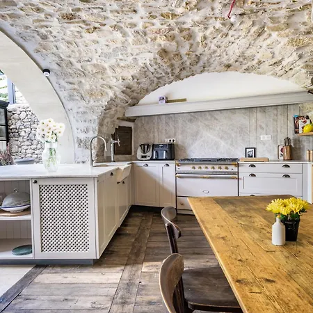 Maison Baronne 4* Aubussargues